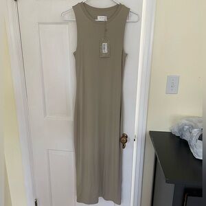 NWT Women's Tan Sleeveless Dress
